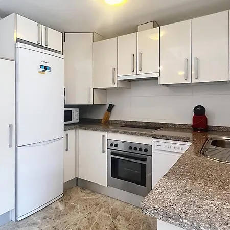 Family - South Costa, דירה